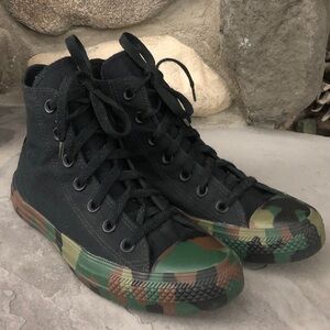 ConverseAllStar UNISEX Wms7 Mens5 Camo & Black HiTop Canvas Shoes ExCond #73193F